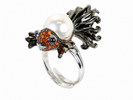 Silver goldfish ring with pearl