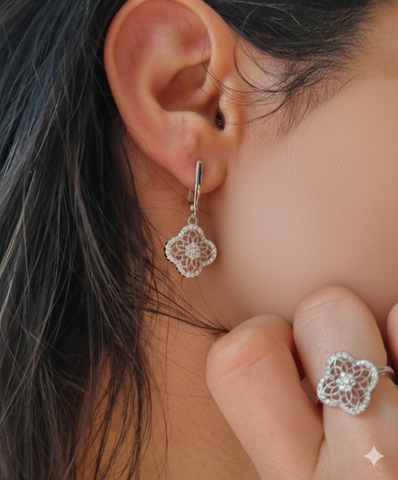 Clover Earrings