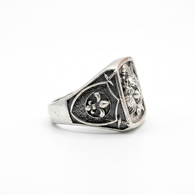 Lion signet silver ring