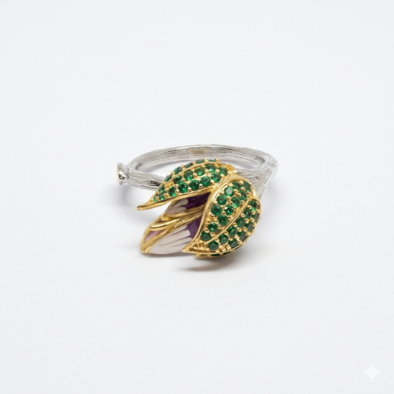 Gold vermail flower bud ring