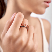 Rose gold ring with chain detail
