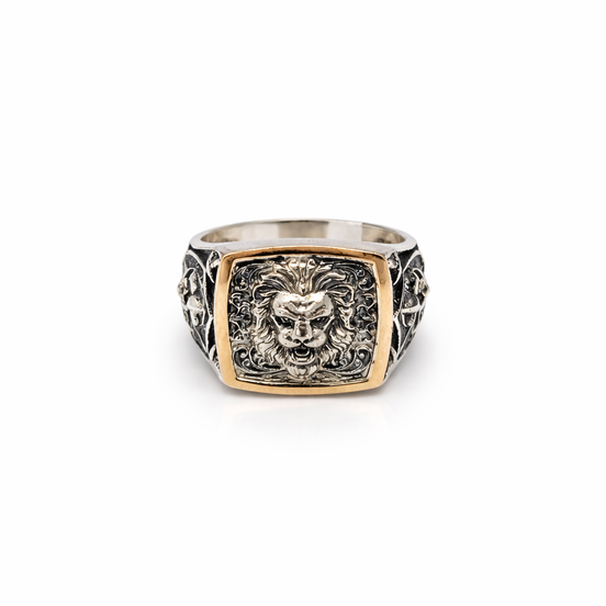 Lion signet silver ring