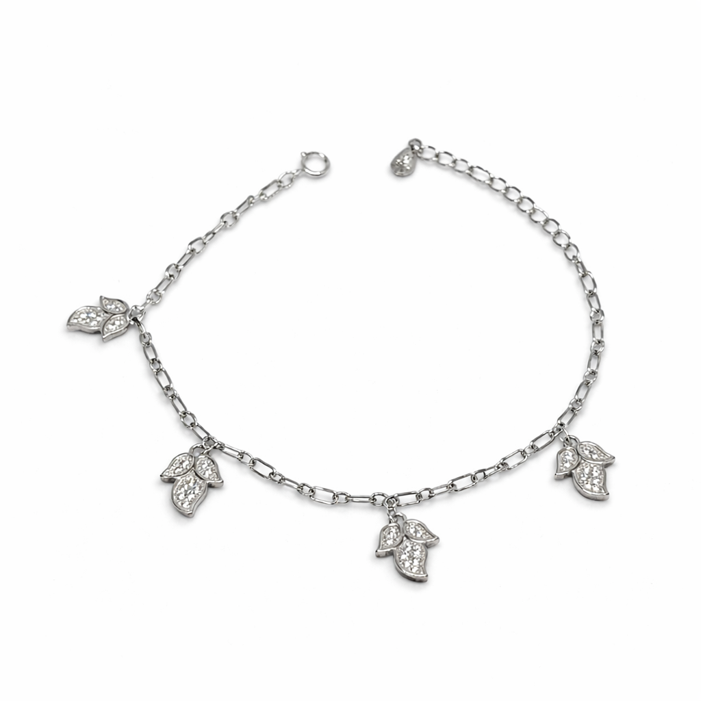 Silver bracelet with leaf elements