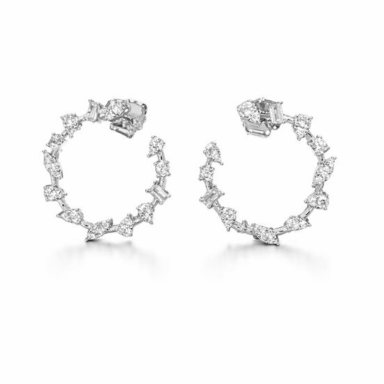 Silver wreath-shaped earrings with zirconia